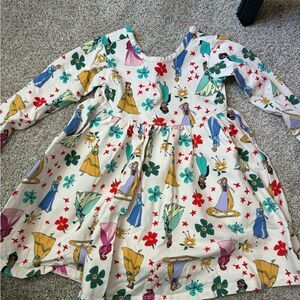 Hanna Andersson White Dress with Multicolor Princess Print